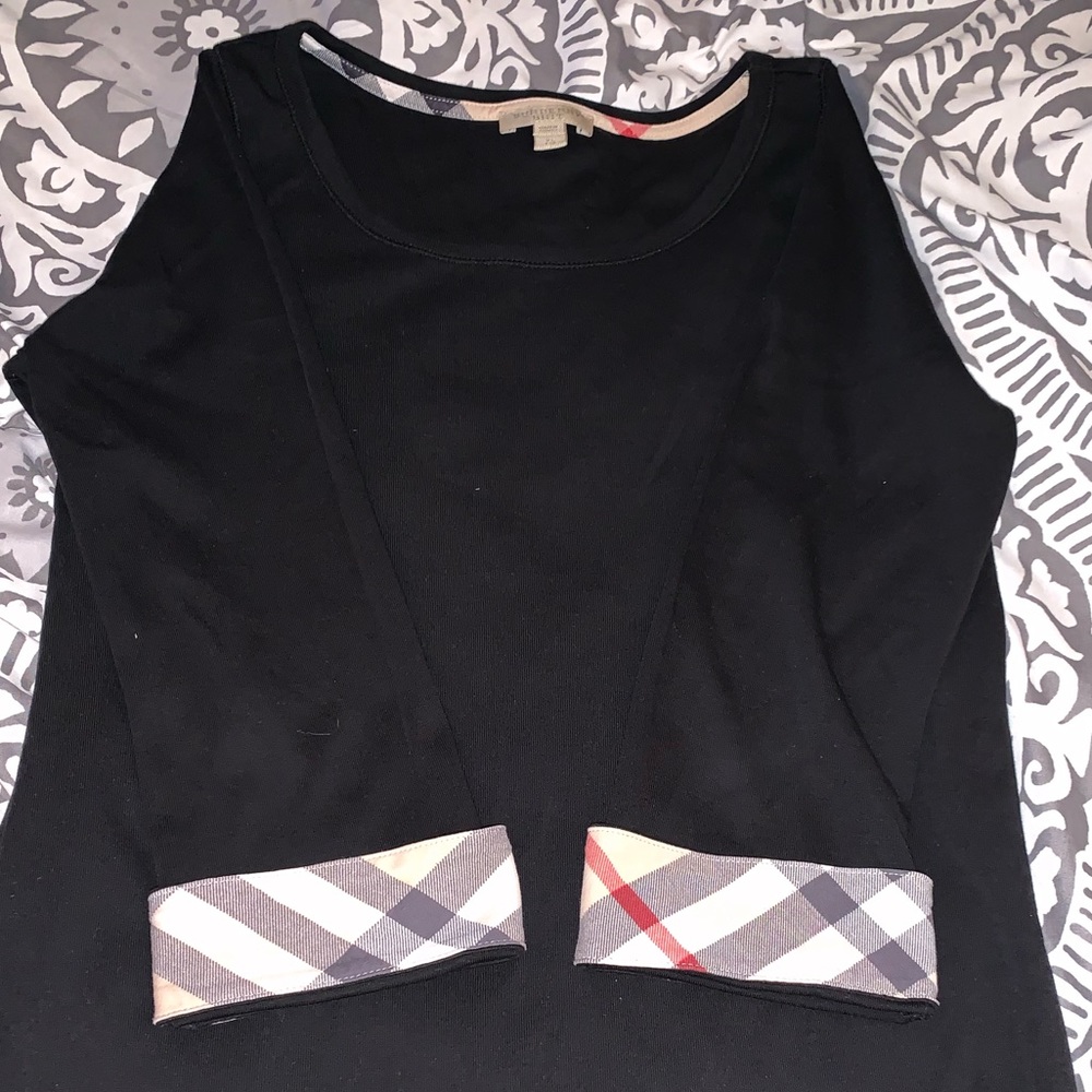 Classic Burberry Long Sleeve Tee🤩